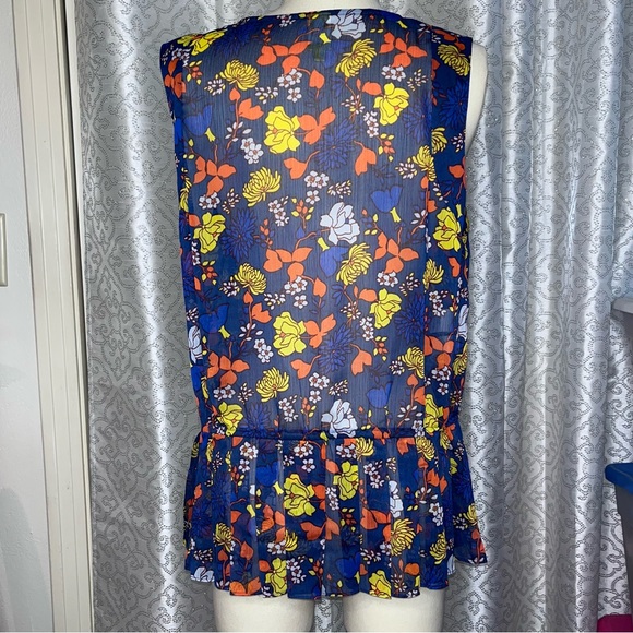 QMack sleeveless, transparent top - Picture 2 of 3